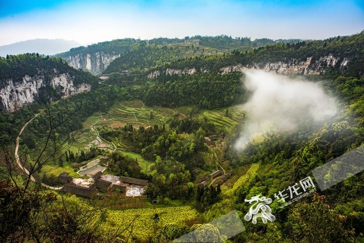 天坑寨子摄影大赛结果出炉 《高山流水》拔得头筹