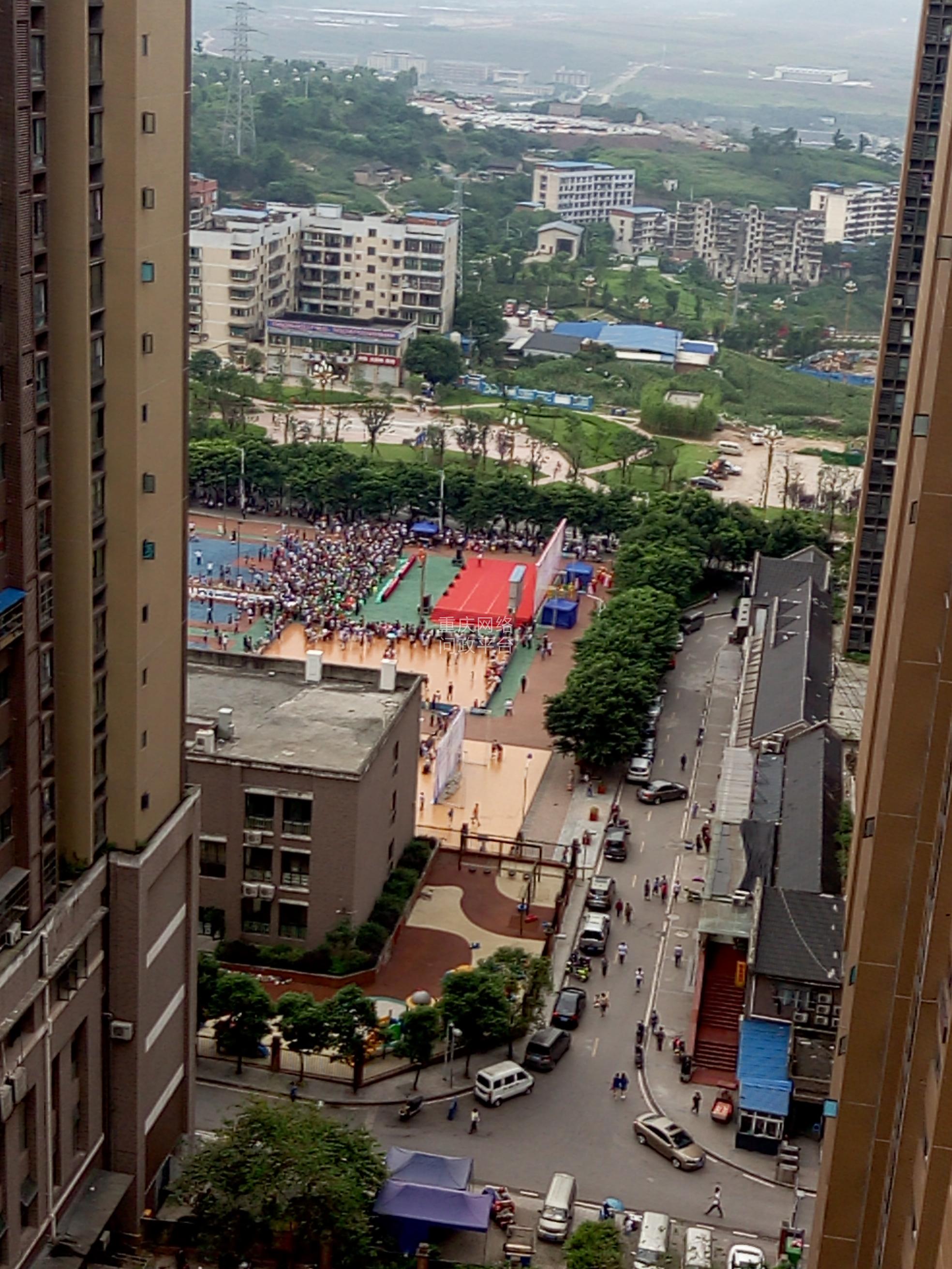 >江北区鱼嘴镇广场经常举办活动噪音极大严重影响周围