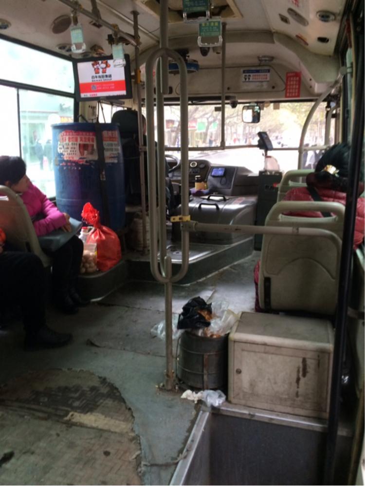 >21路 公交车 脏乱破(正文)